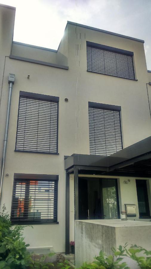 Privat Zimmer Richtung Messe Hanovra Exterior foto