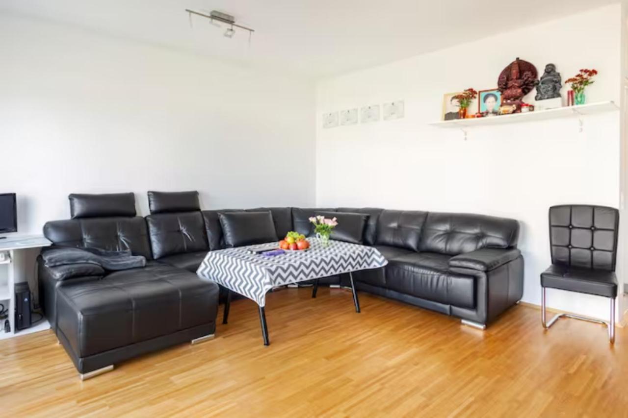 Privat Zimmer Richtung Messe Hanovra Exterior foto